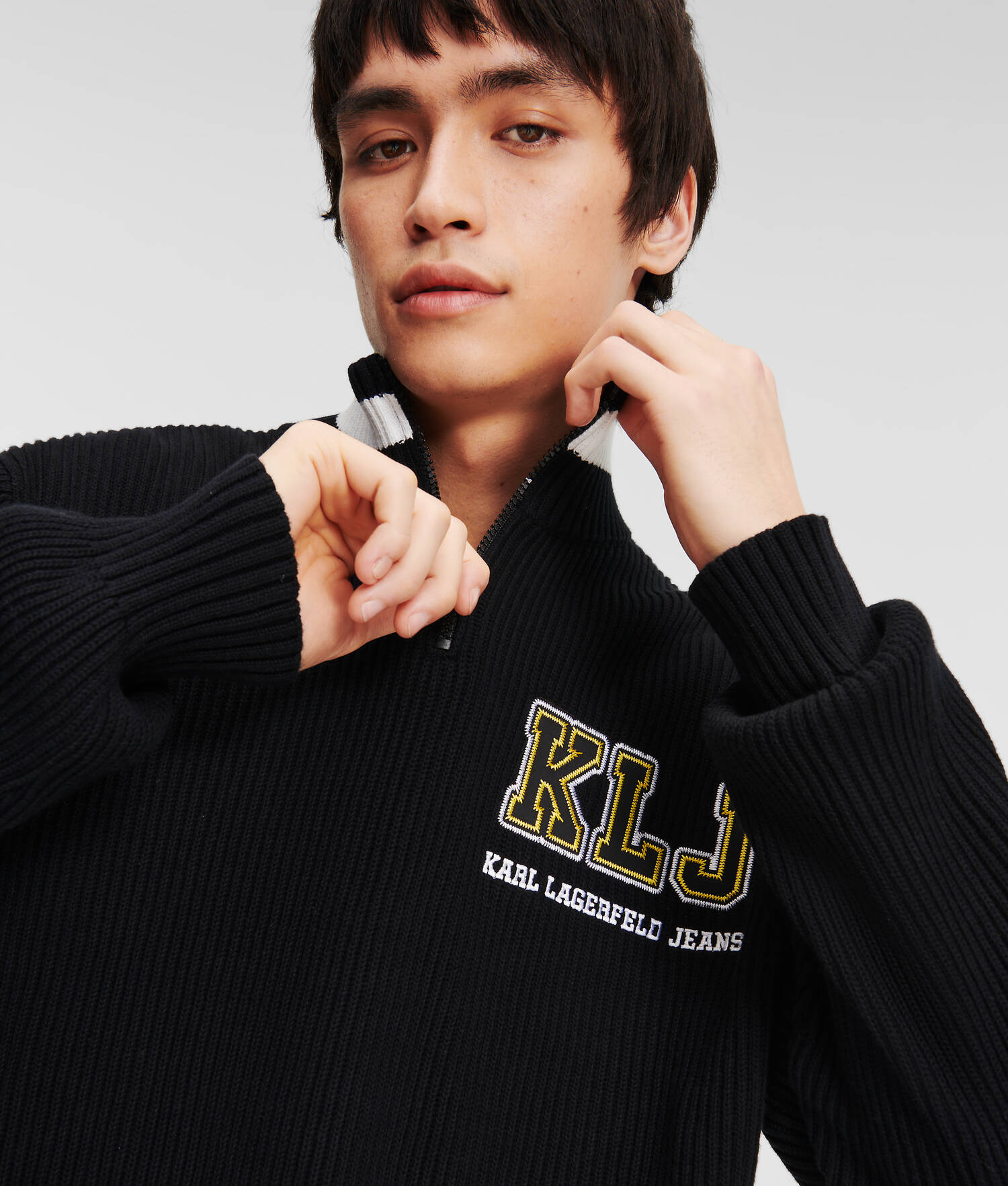 PULL À DEMI-ZIP KLJ