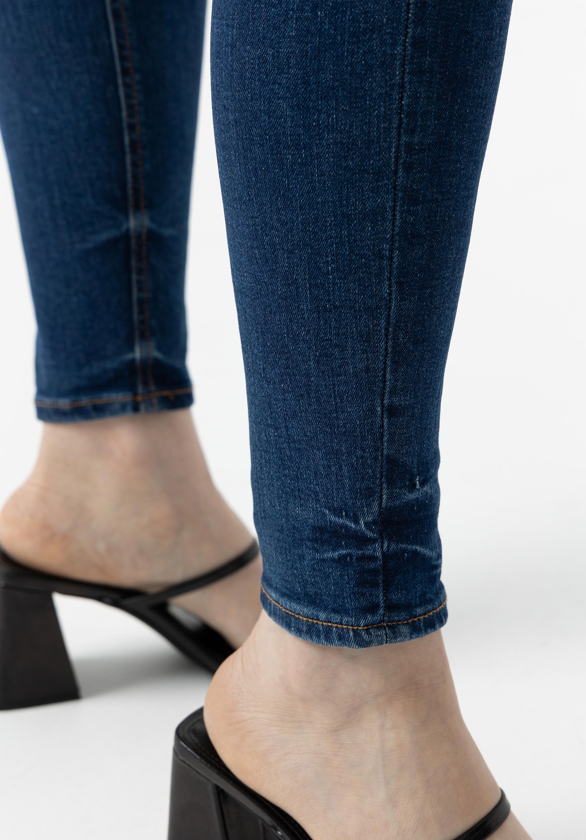 Jeans Lauren Skinny Cintura Alta