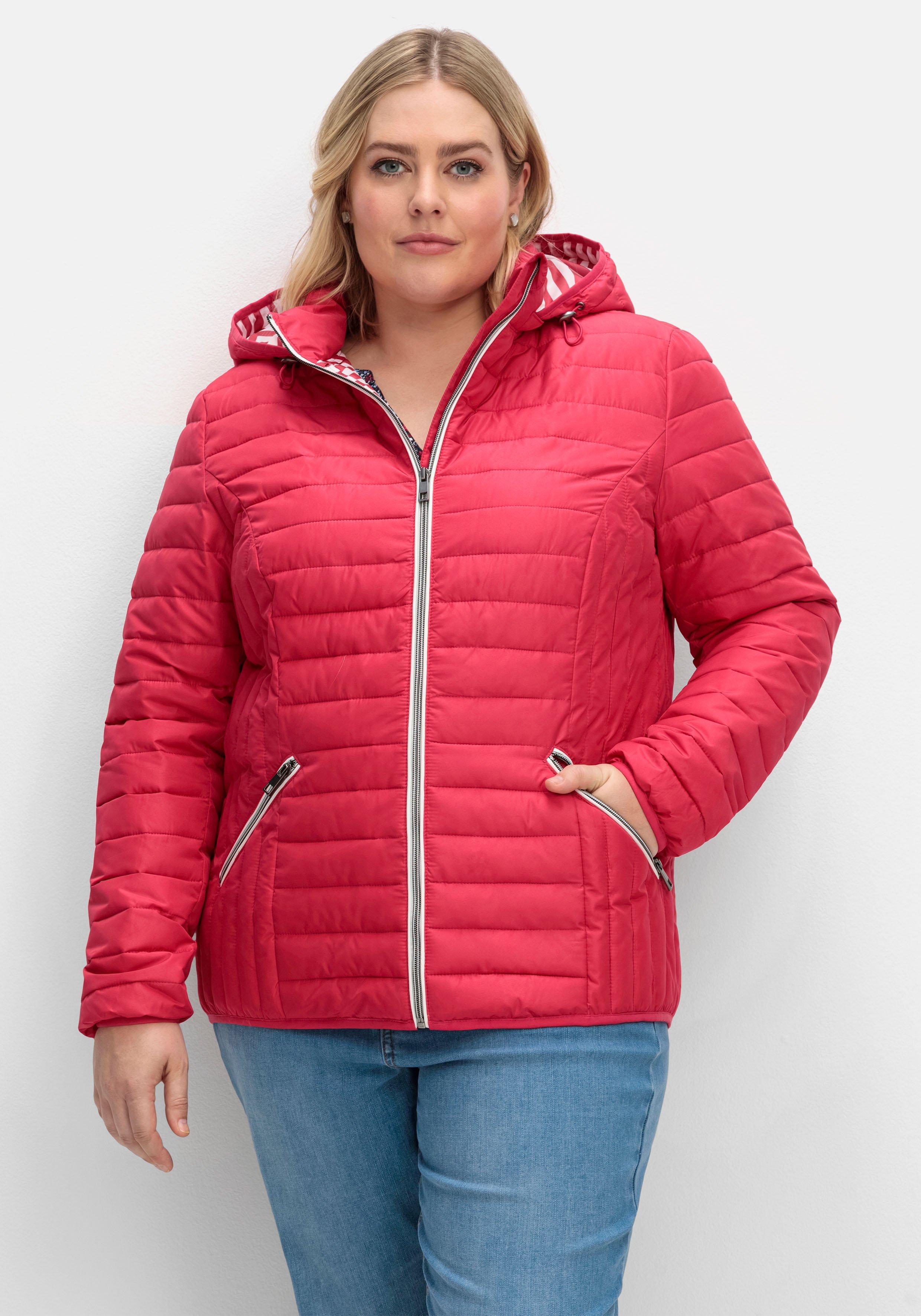 Leichte Steppjacke mit abnehmbarer Kapuze