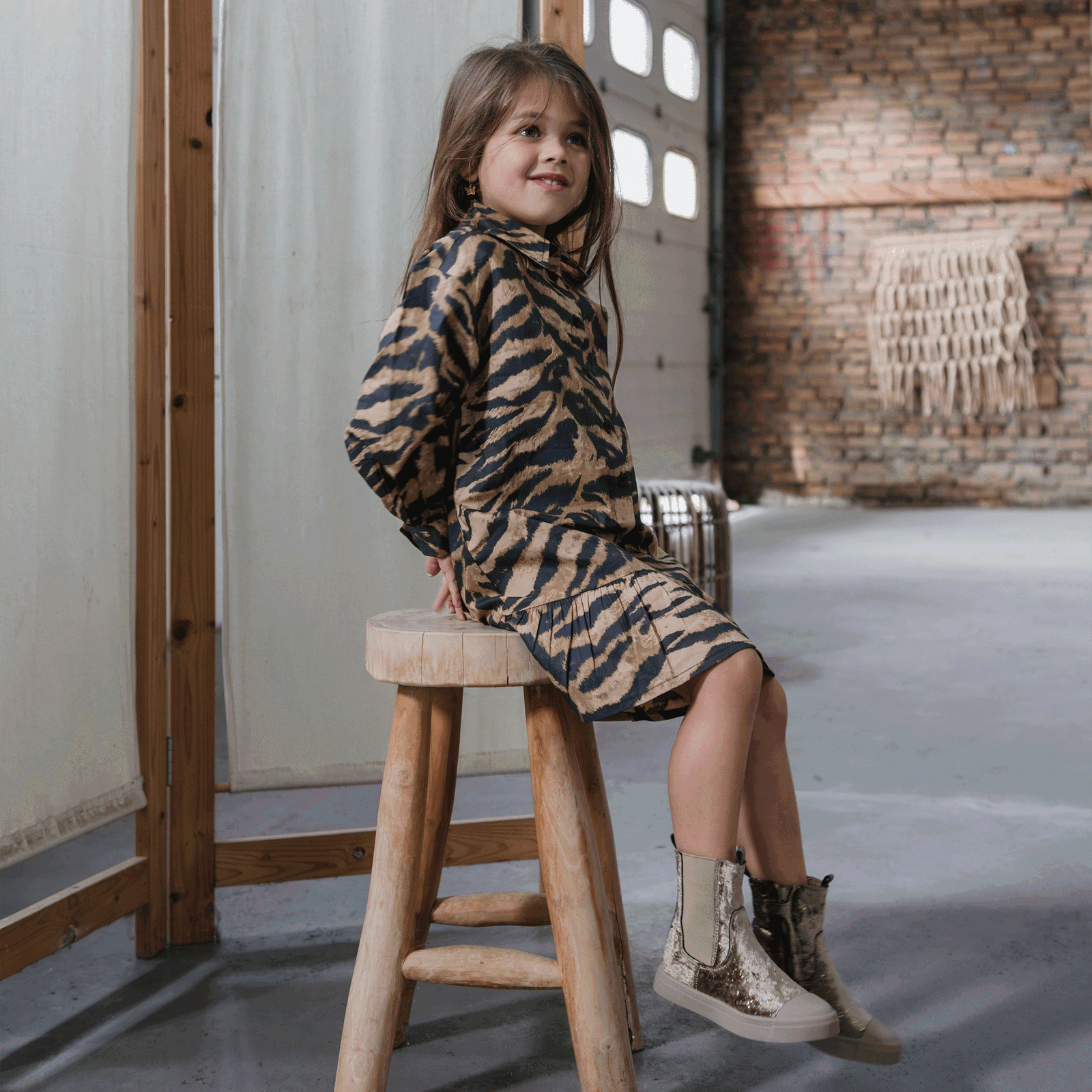 Shoesme gold chelsea boot mit Punkt