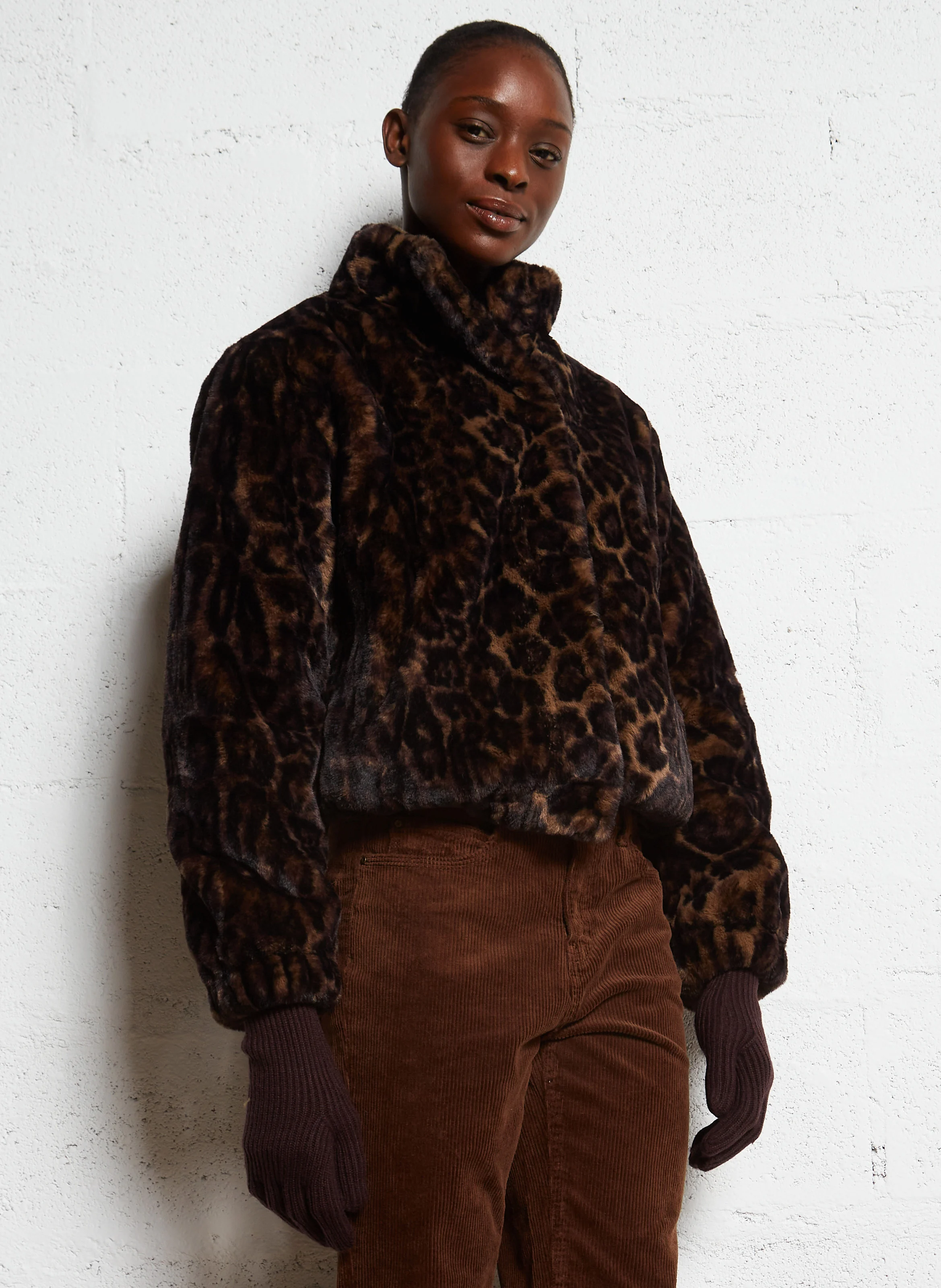MACYLIA - Manteau court en fausse fourrure| Marron