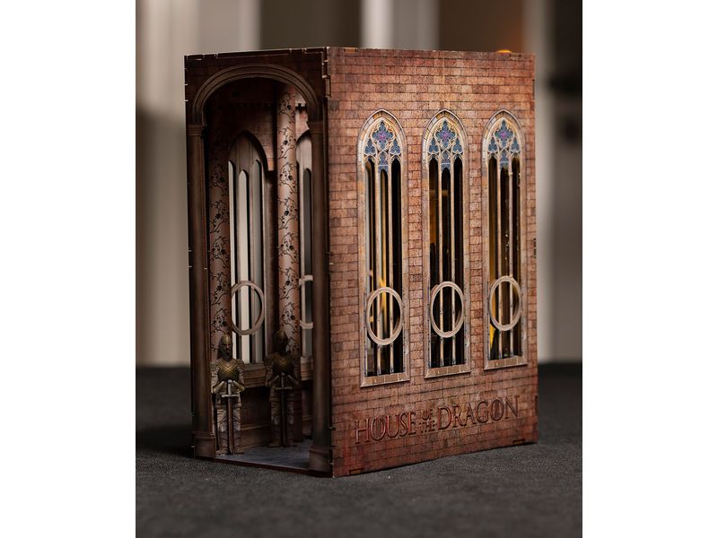 Revell Bausatz Iron Throne Dragon House Zauberhafte Miniaturwelt mit LED-Beleuchtung für Ihr Bücherregal