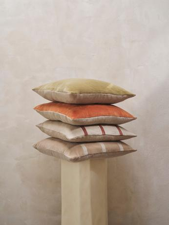 Sierkussen Senti baked clay 50x50 cm