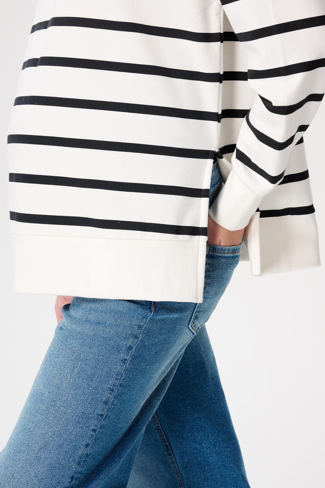 Noppies Maternity Trui met voedingsfunctie Pepe - Cream Stripe
