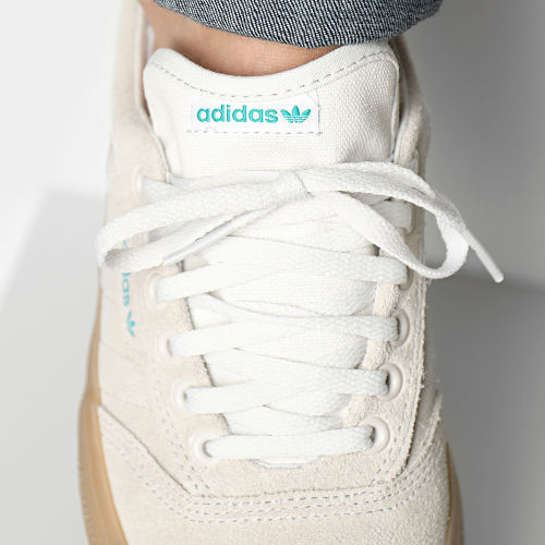 Baskets 3MC EF8443 Cloud White Glendale Green Gum 4