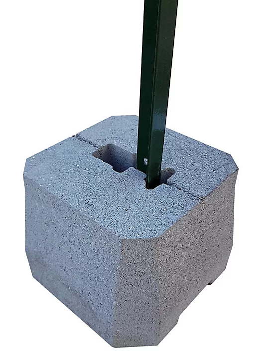 Plot béton pour poteaux de clôture grillagée