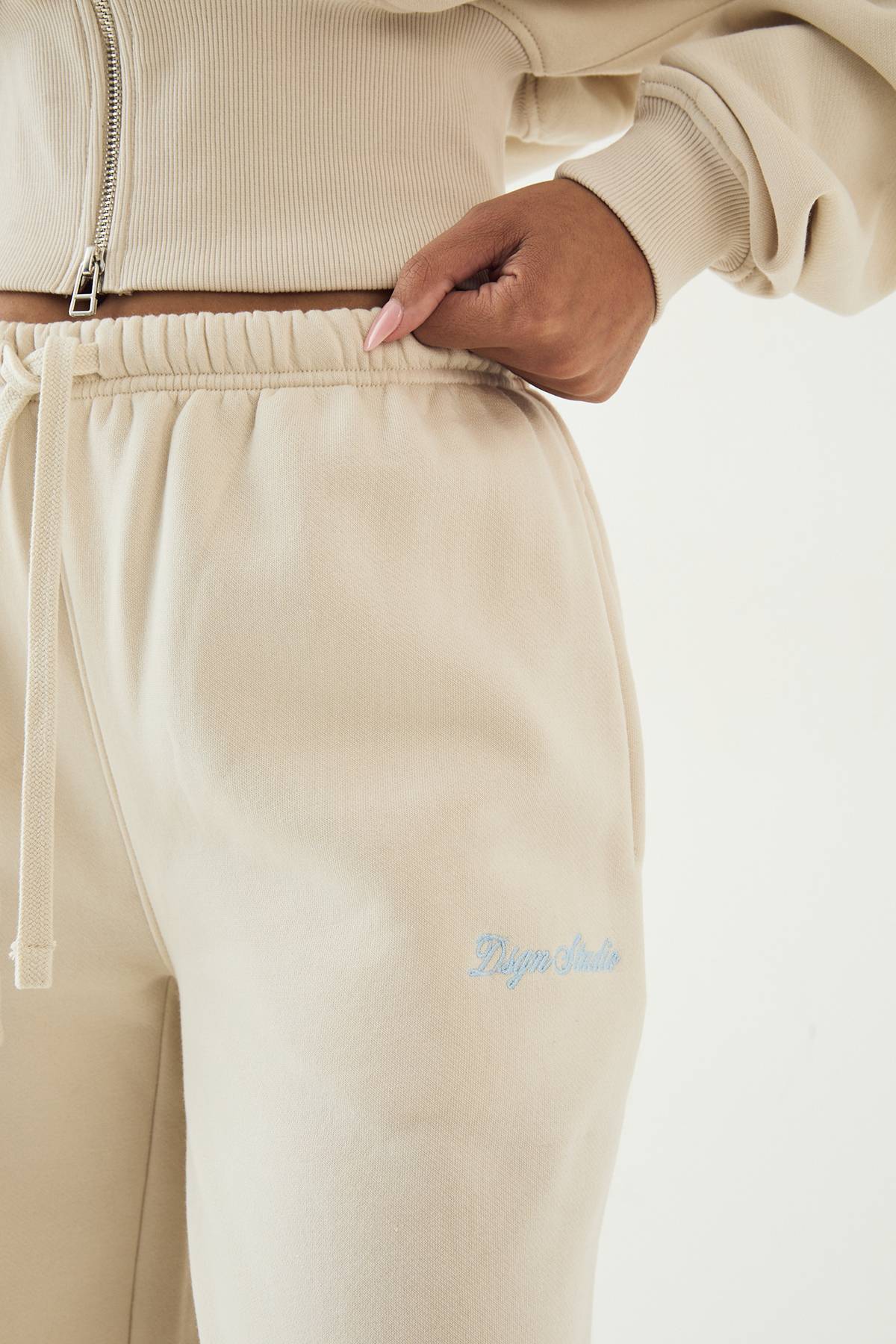 Jogging Droit Dsgn Studio Avec Broderie Script