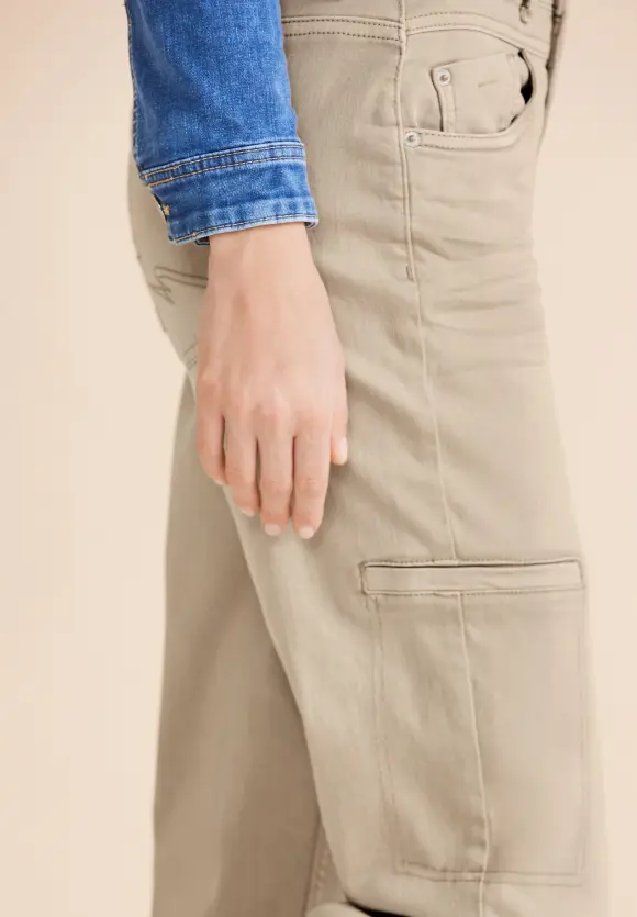 Casual Fit Cargojeans - light sand washed