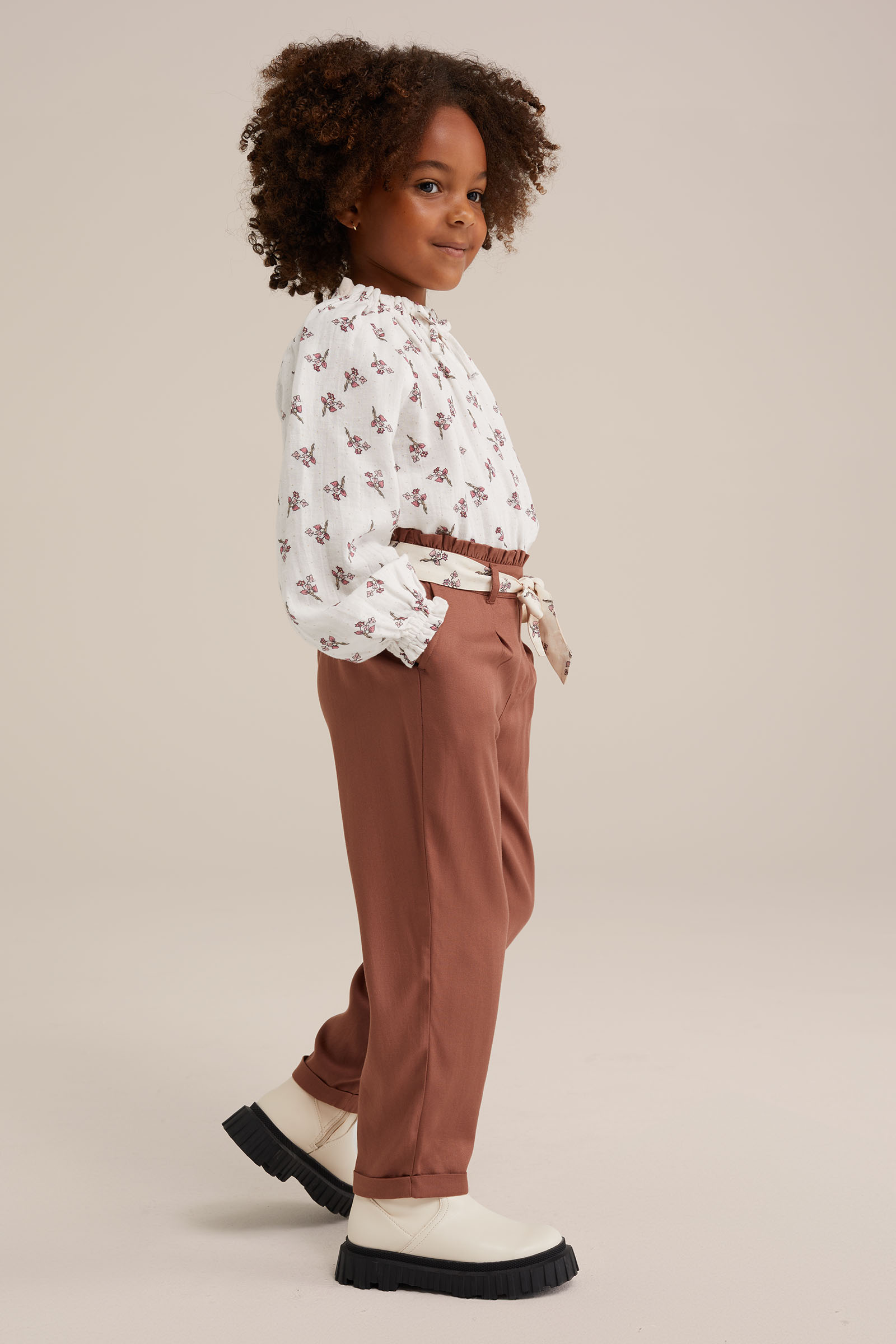 Meisjes paperbag broek WE Fashion Roestbruin