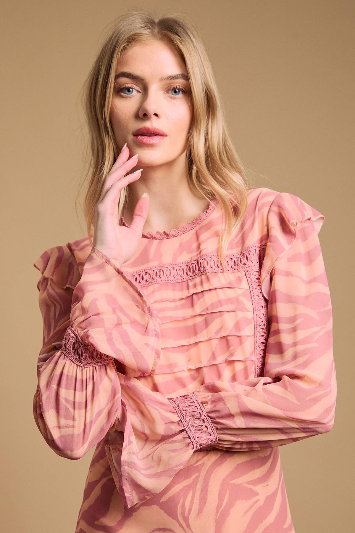 Oasis Robe Midi à Détails de Plis Pincés