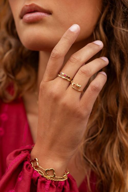 Vintage ring met roze & rode hartjes