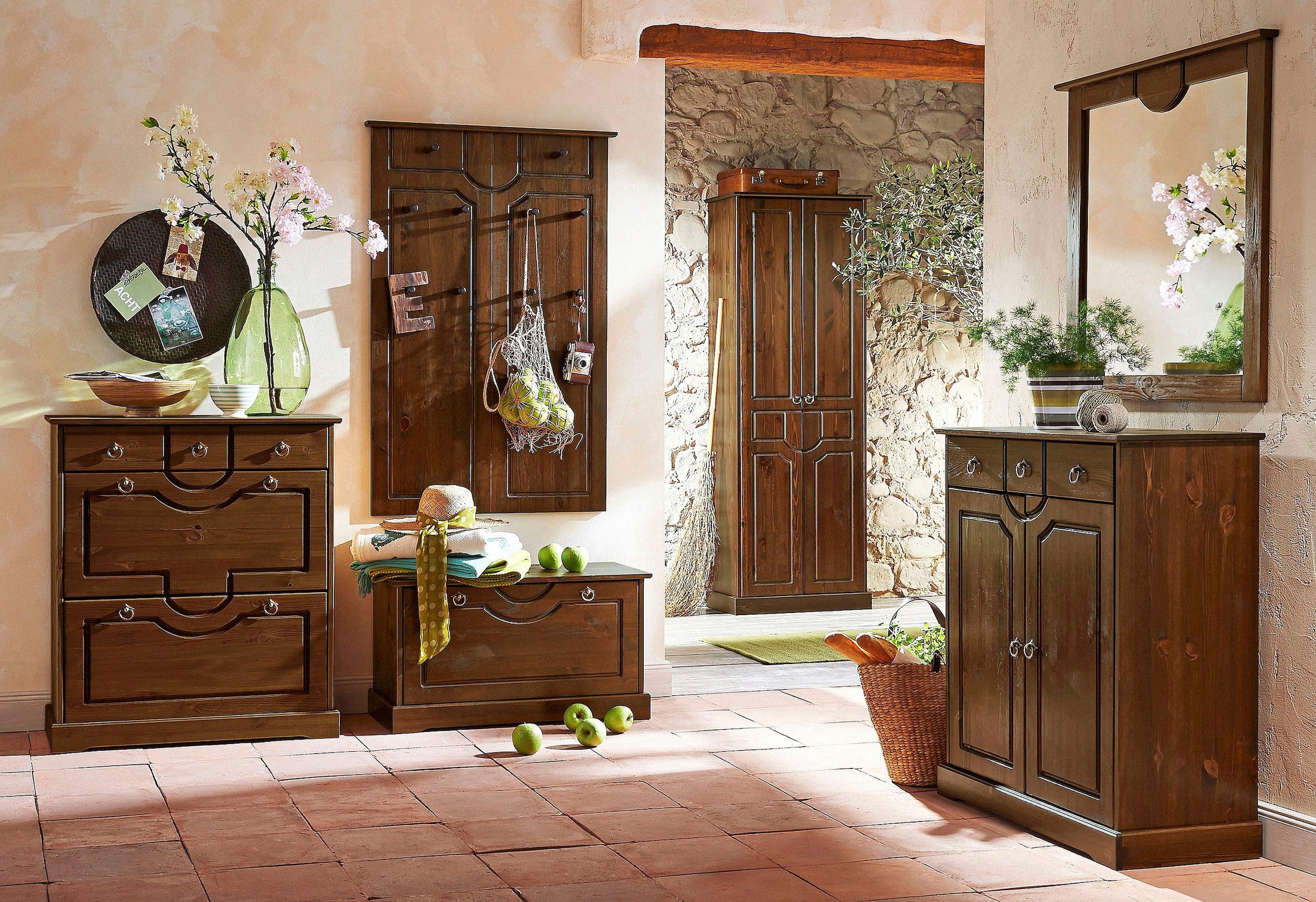 Home affaire Schuhtruhe »Klera« Breite 81 cm, aus massiver Kiefer, FSC®-zertifiziert