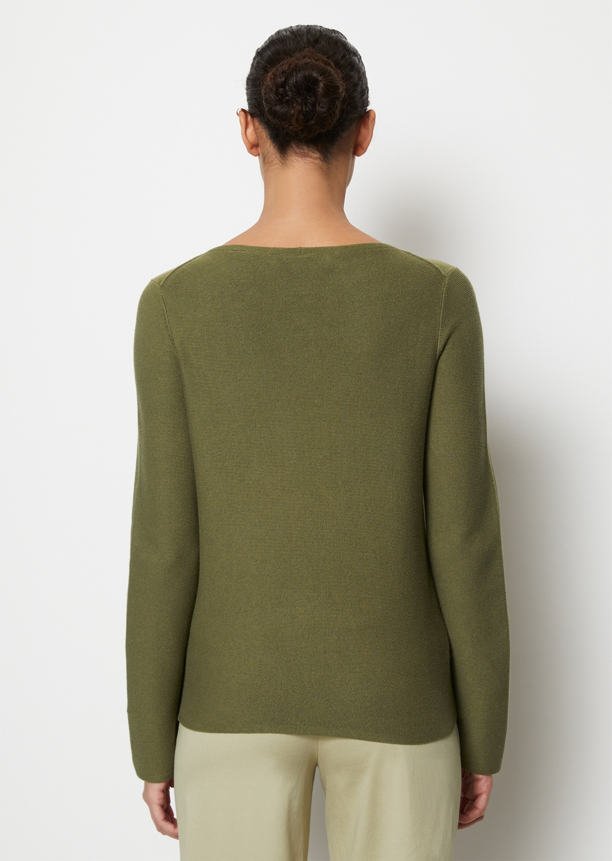 Rundhals-Strickpullover regularmit feinen linken Maschen