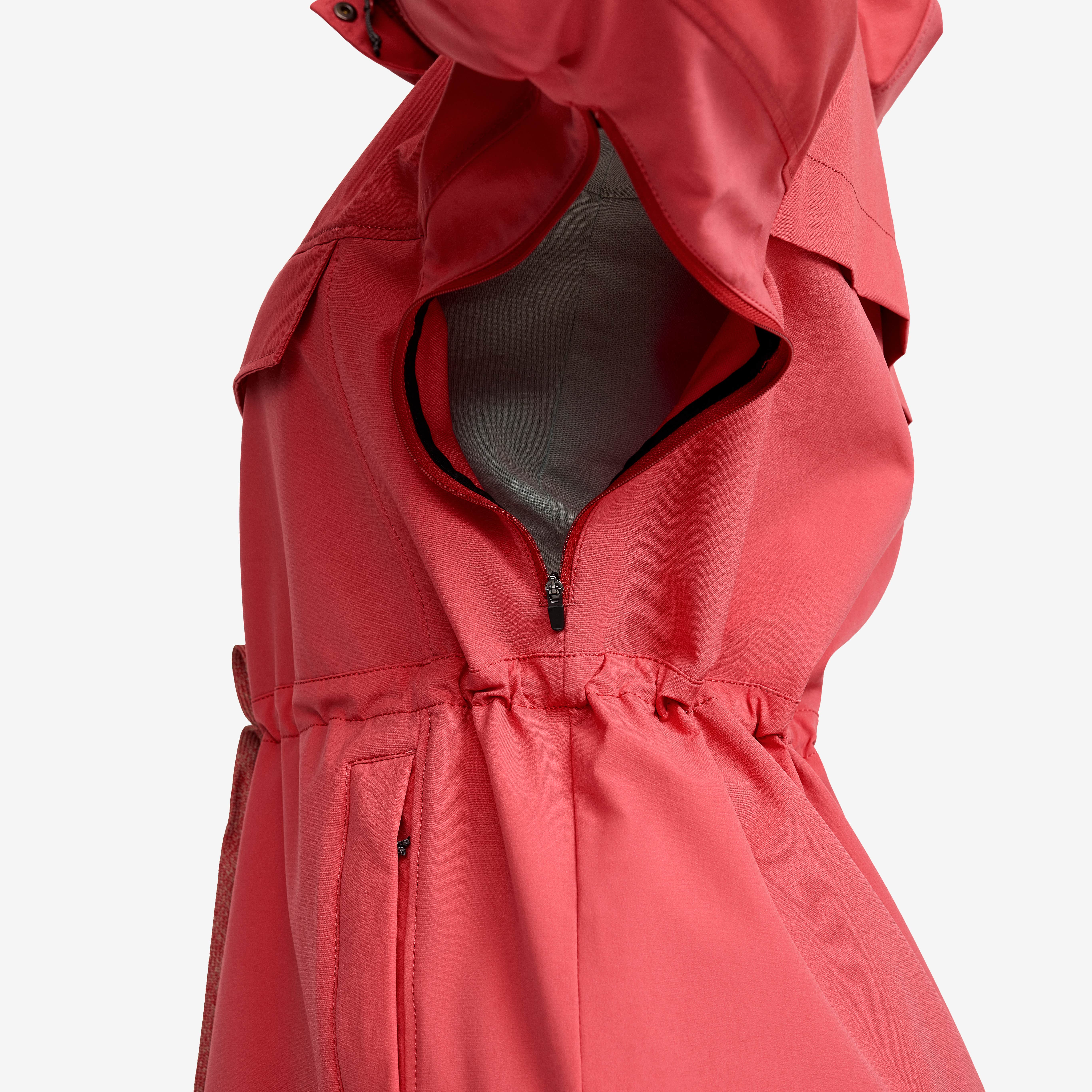 Rambler Lightweight Anorak  Dame Holly Berry