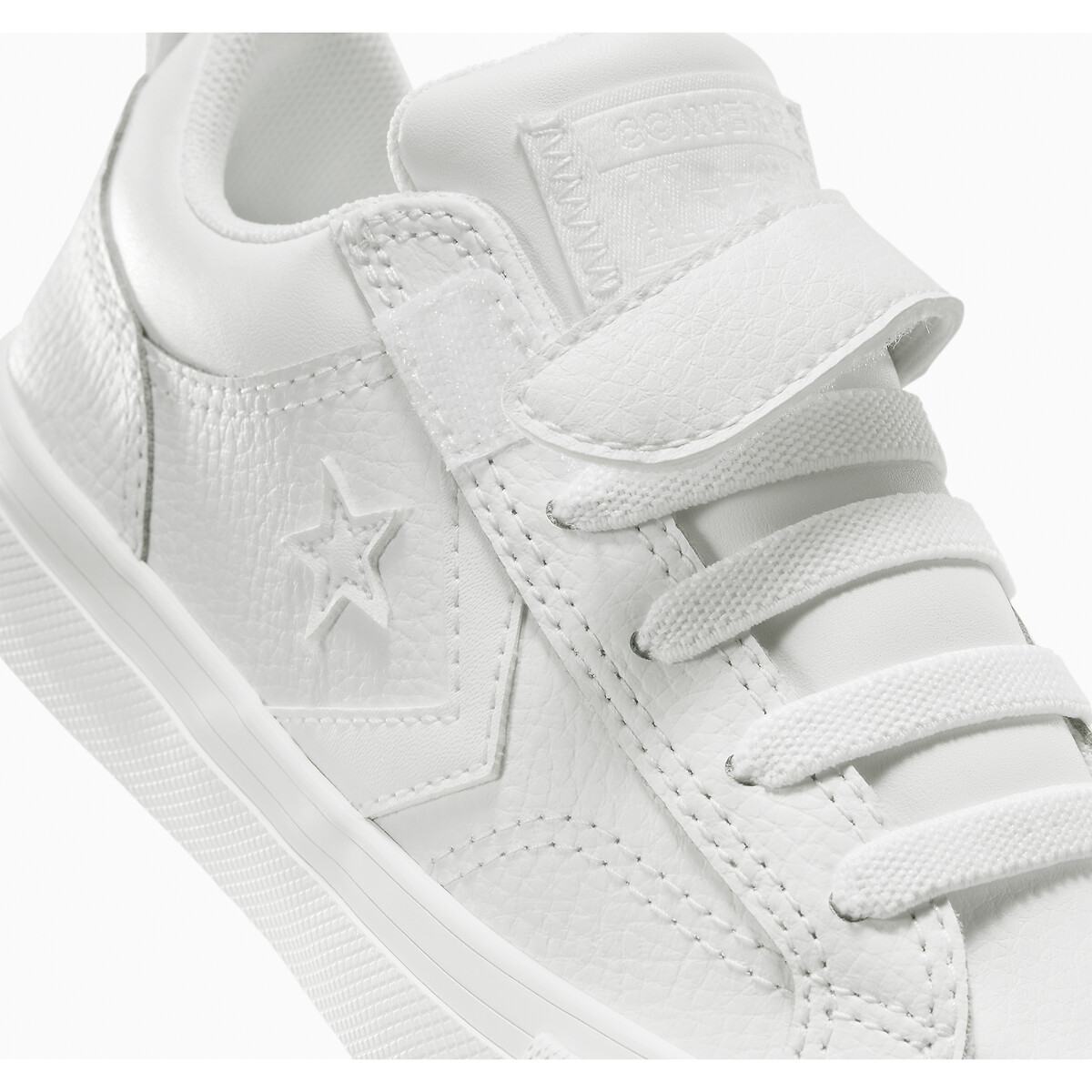 CONVERSE<br>Tênis em couro Foundational com tira Leer Pro Blaze