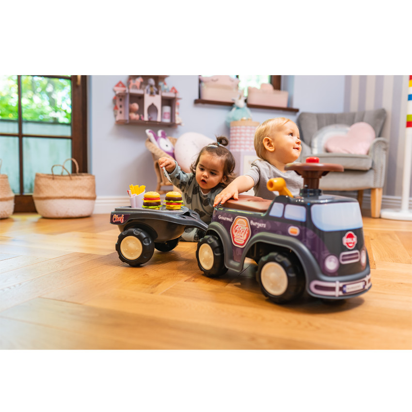 Food-truck avec accessoires