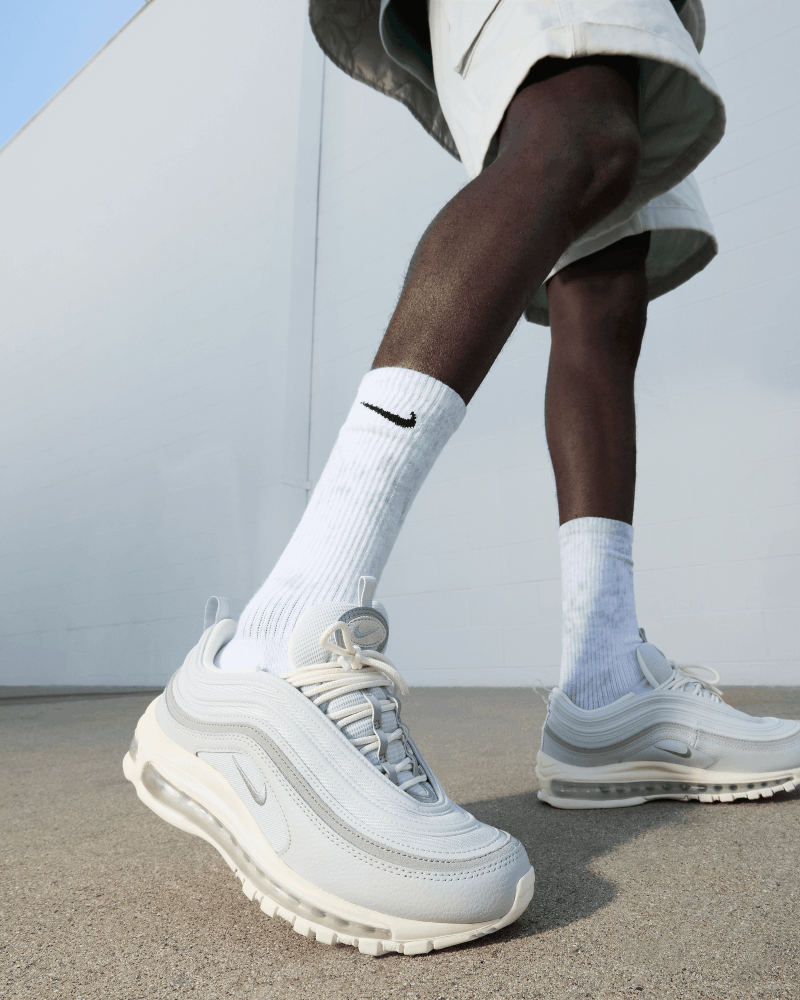 Chaussures Nike Air Max 97 Gris pour homme