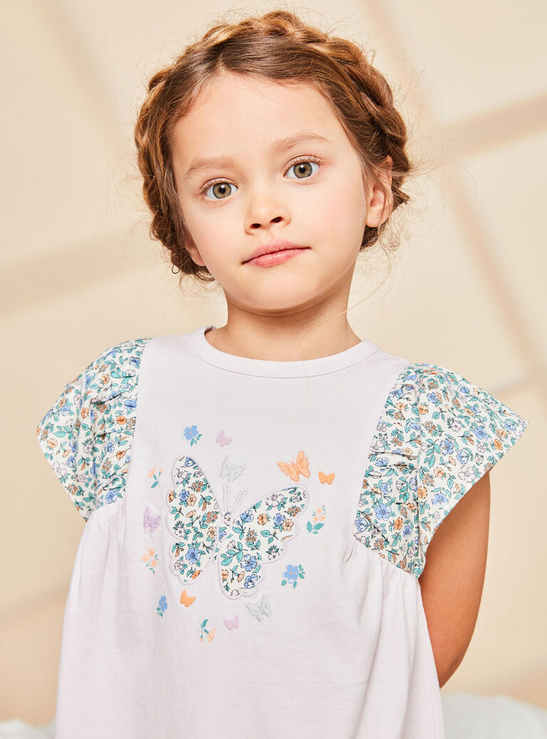 Chemise de nuit rose à imprimé papillons