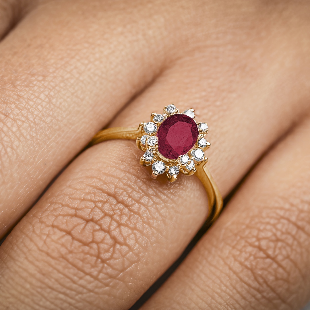 Damenring 750/18 K Gelbgold mit Diamanten 0.22 ct H/si & Rubin 1.23 ct