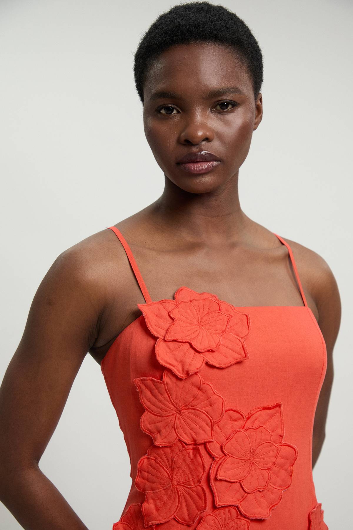 KarenMillen Robe Midi À Ourlet Bouffant Et Fleurs 3D En Coton Lin Petite
