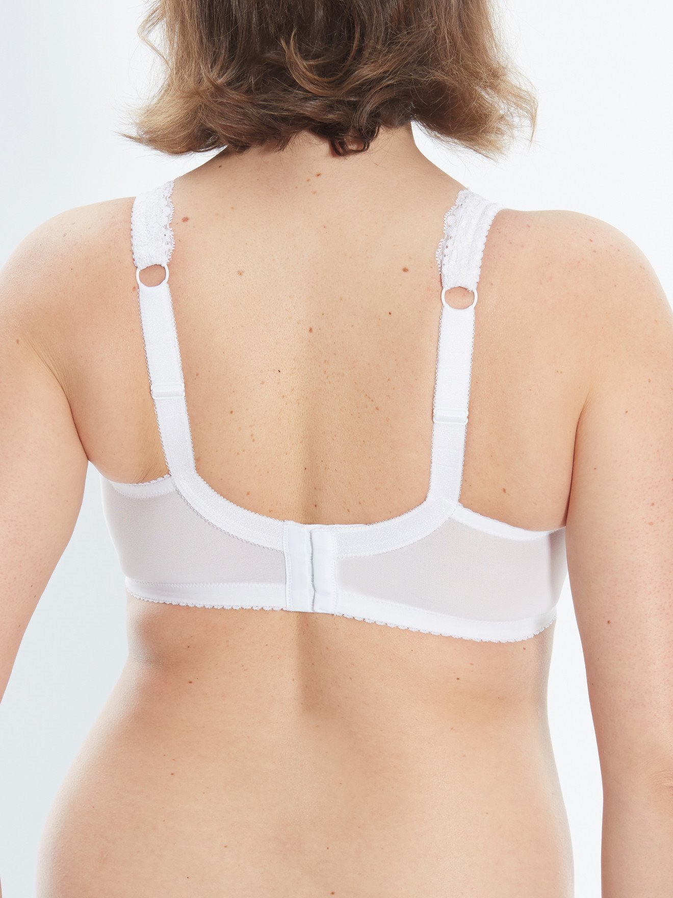 Soutien-gorge avec demi-armatures
