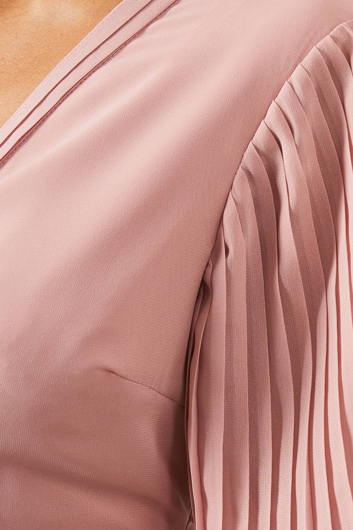 Wallis Robe Mi-Longue en Mousseline à Manches Plissées