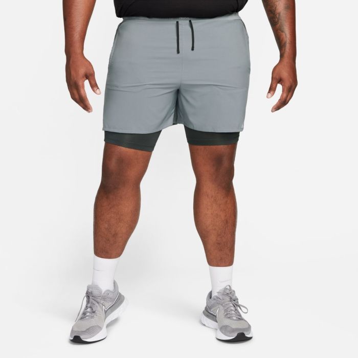 Nike Herre Shorts Dri-FIT Stride Hybrid 5 Inch Shorts Grå