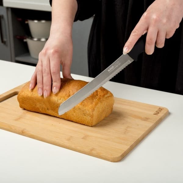Brødkniv 20 cm med taggete blad og komfortabelt håndtak