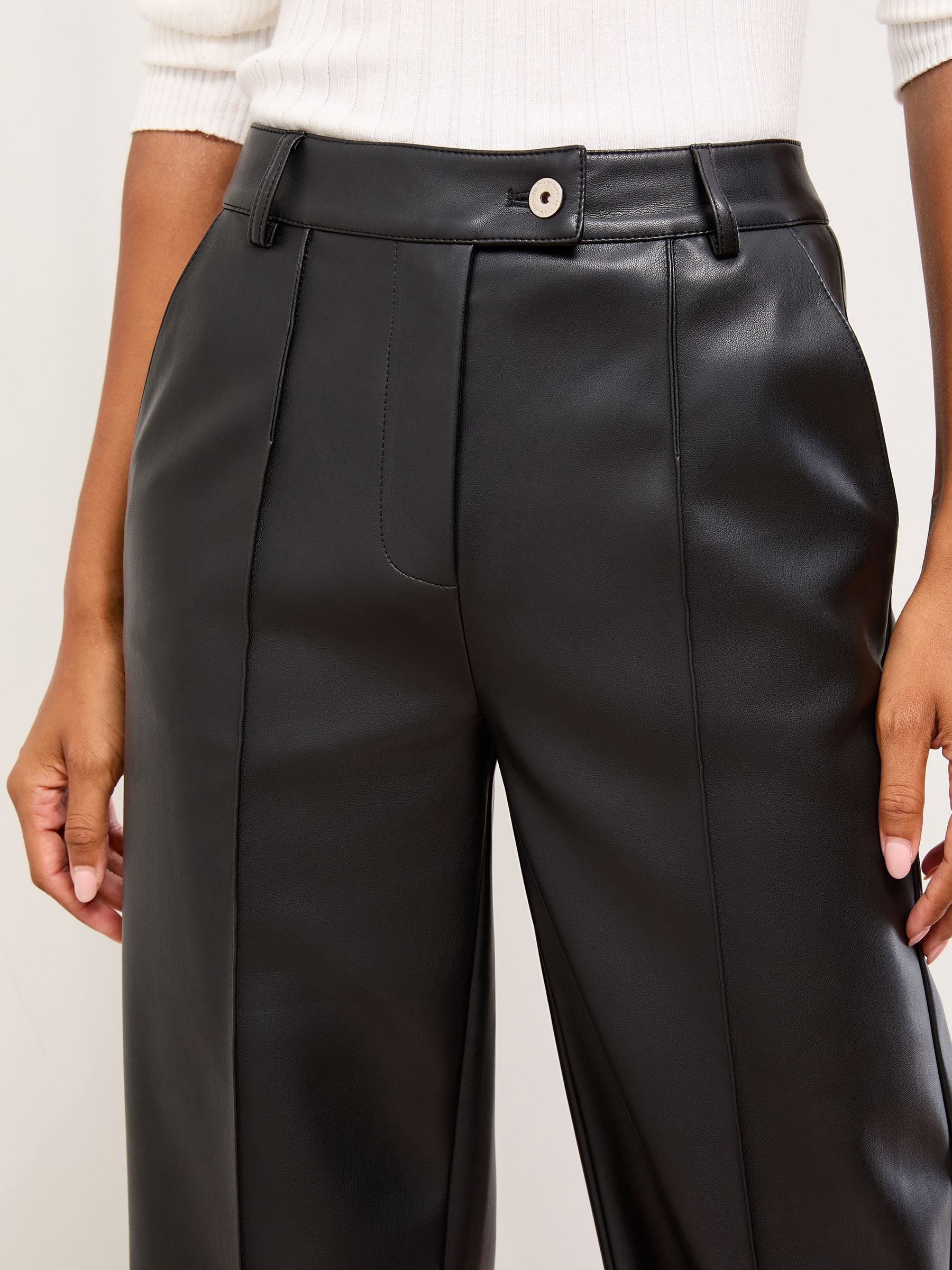 Zwart imitatieleer - Lipsy Pintuck Tailored Wide Leg Trousers