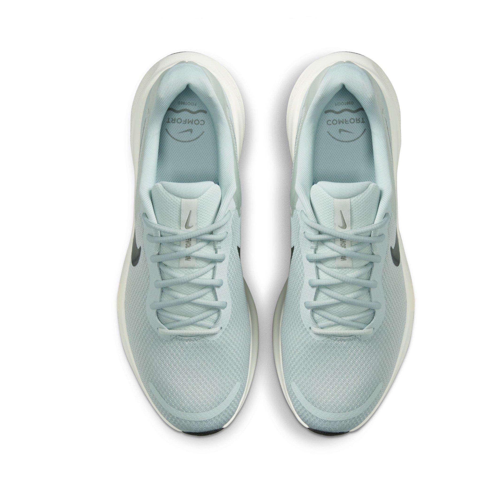 Nike Revolution 7 Mens Road Running Shoes