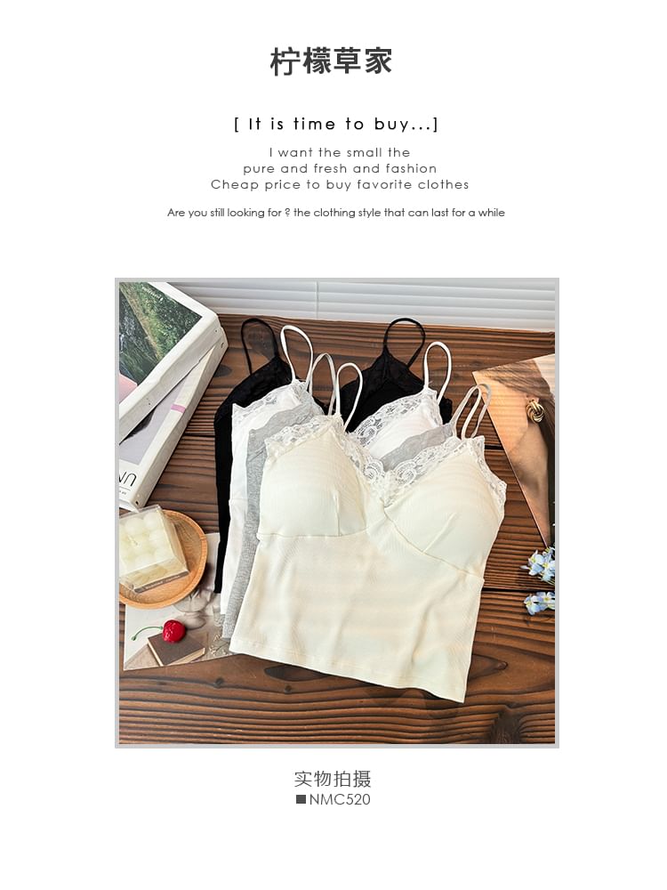 Lemongrass - Cami-top met kanten rand en pad