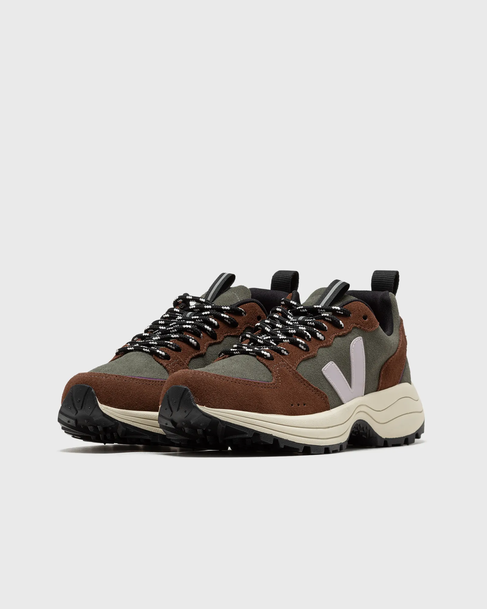 Veja VENTURI VC SUEDE