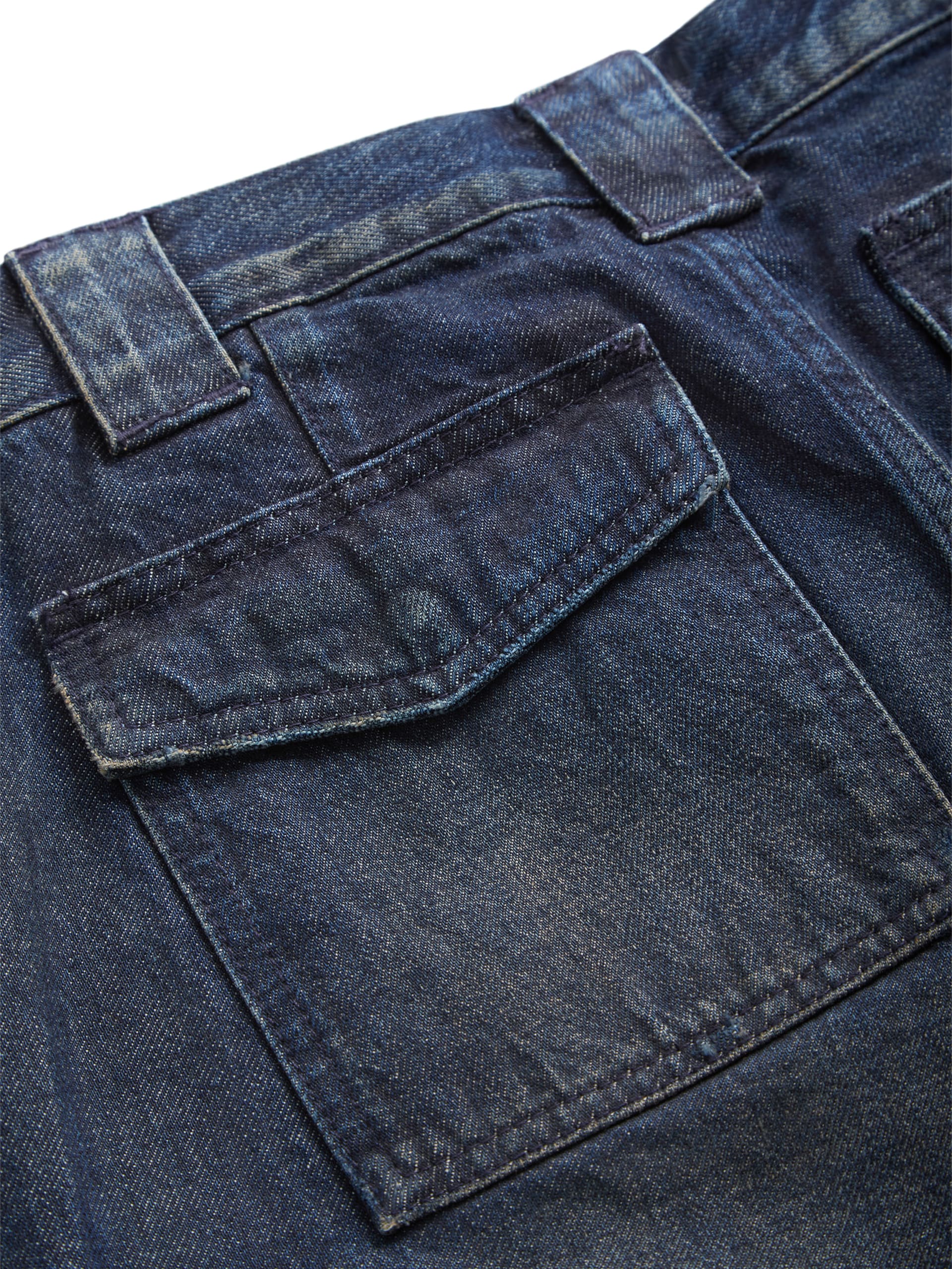 calças jeans de cintura baixa e pernas largas