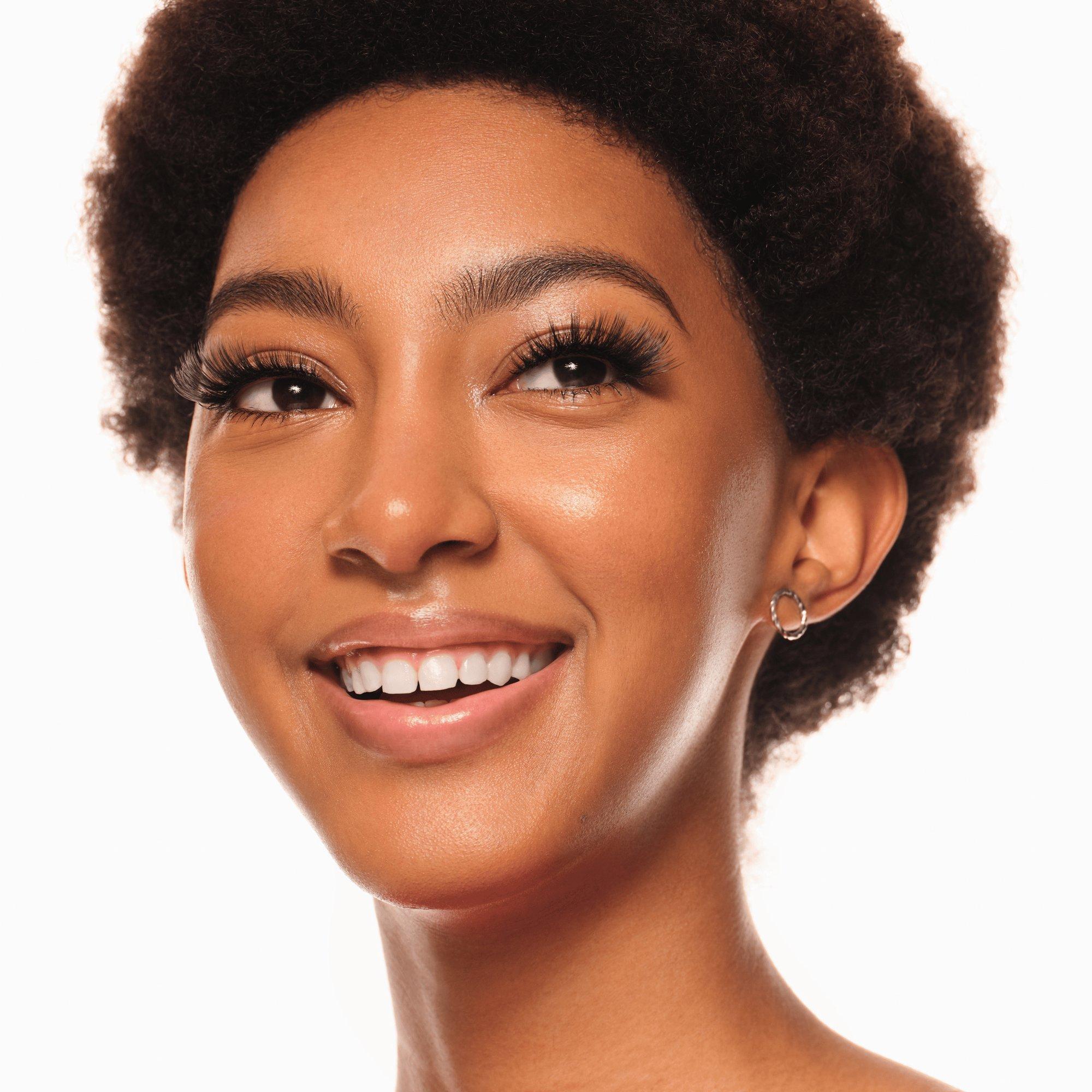 what the FAKE! false lashes faux cils