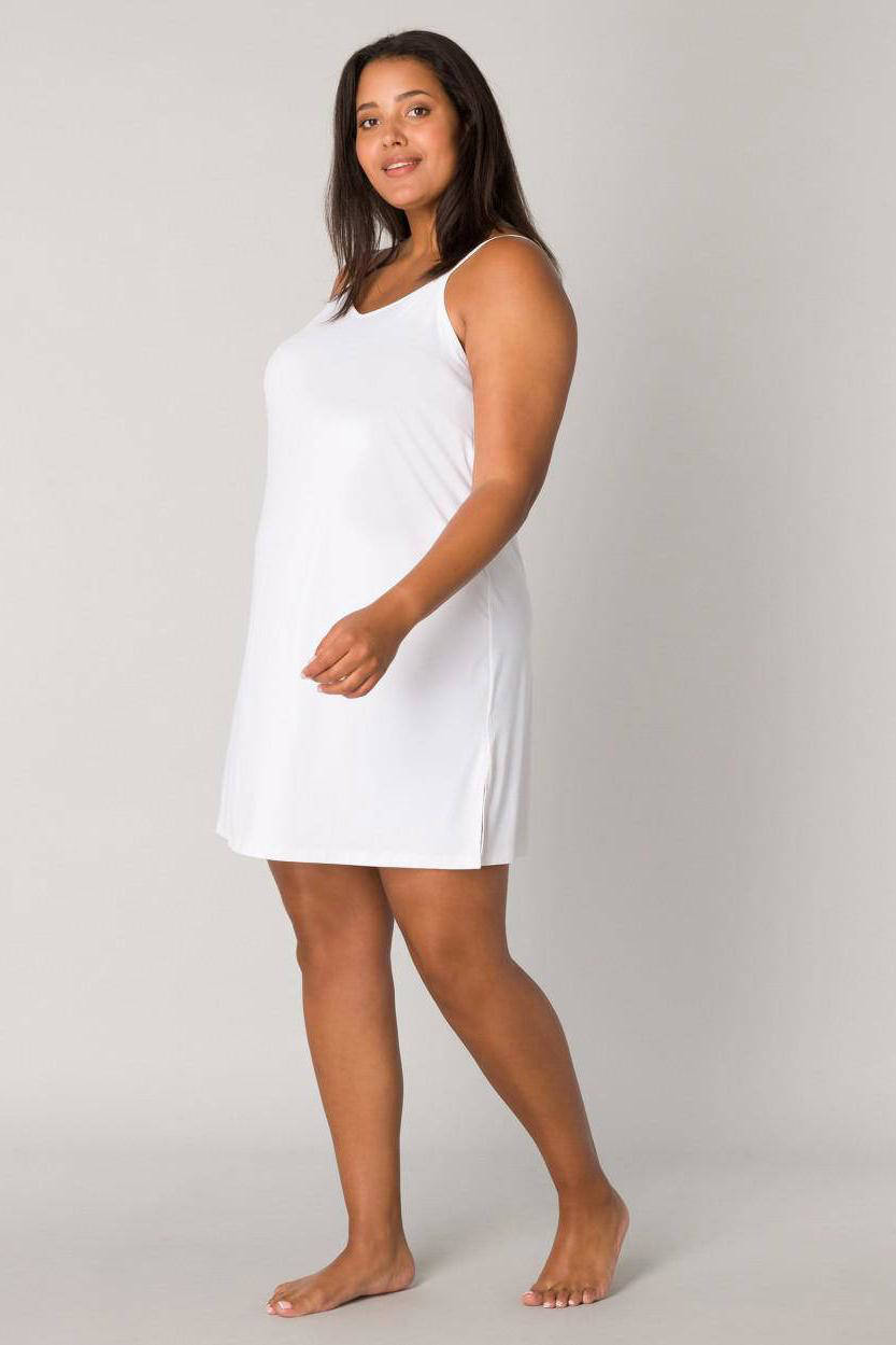 Base Level Curvy onderjurk Yanira wit