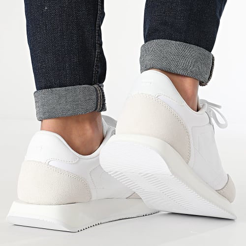 Baskets Femme Essential Runner 7681 White