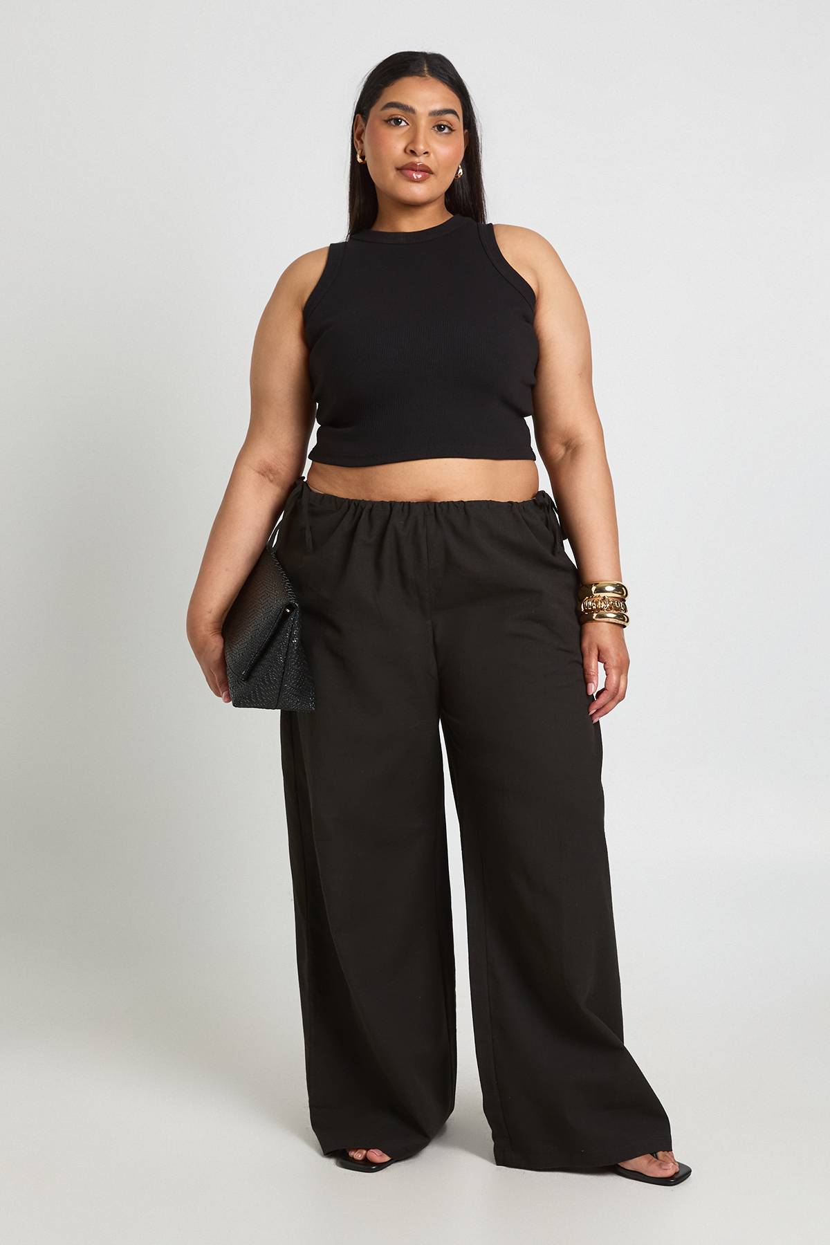 boohoo Pantalon Grande Taille En Lin À Jambes Larges Taille Basse Avec Liens Sur Les Côtés