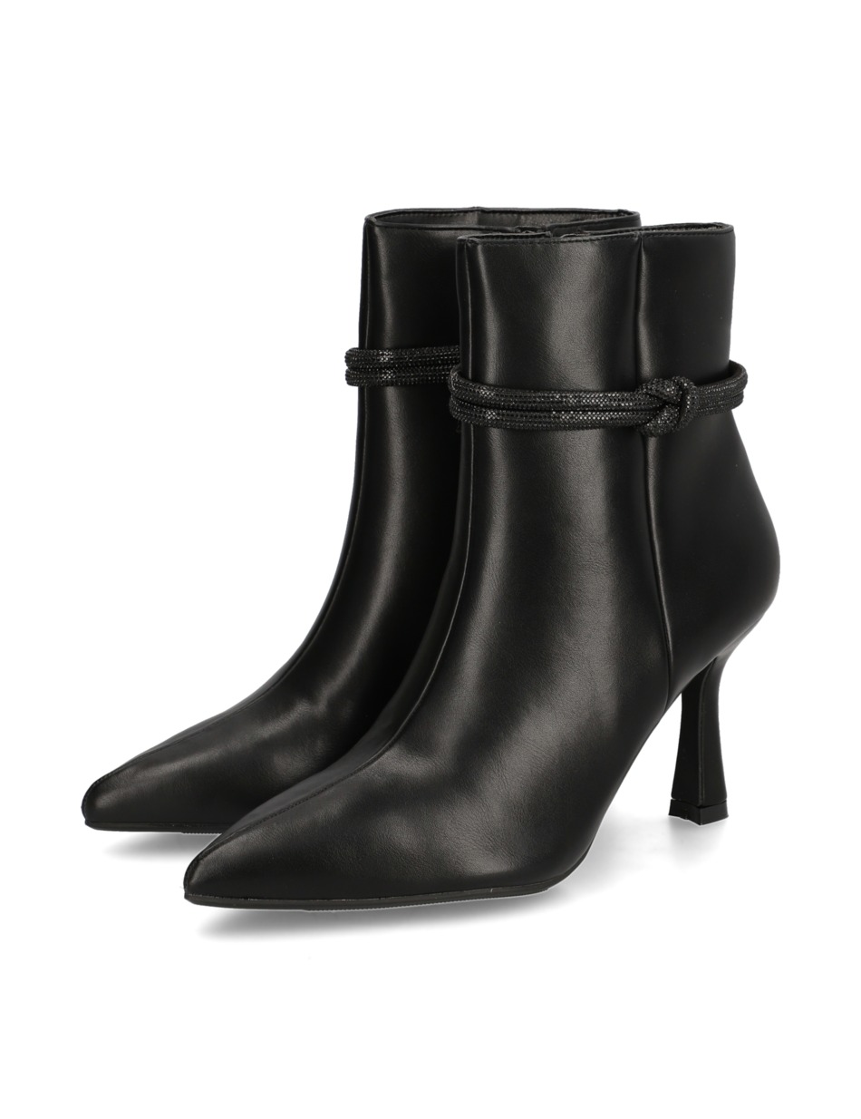 Stiefelette