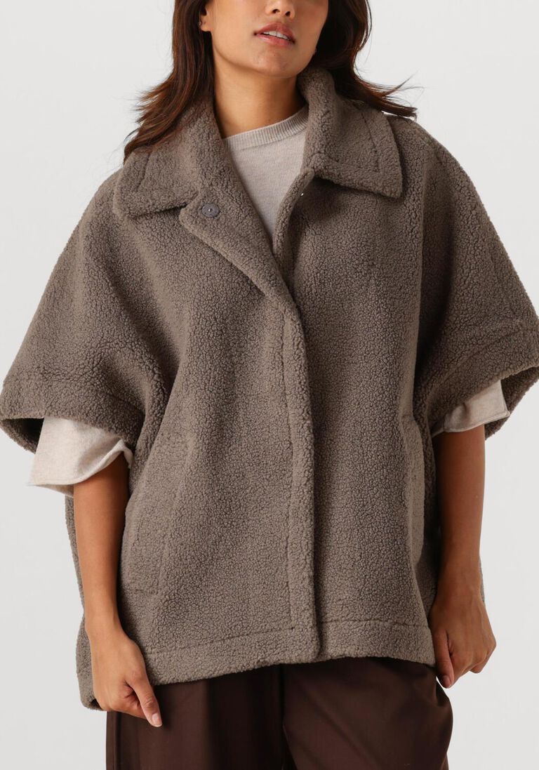 taupe knit-ted vest tam