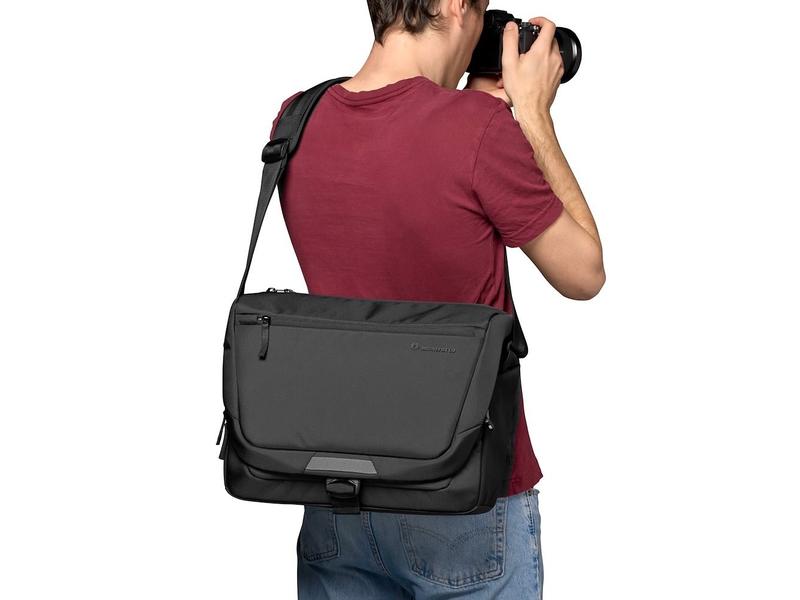 Manfrotto Kameratasche Advanced Messenger M III Schwarz Messenger-Kameratasche mit wasserabweisendem Material