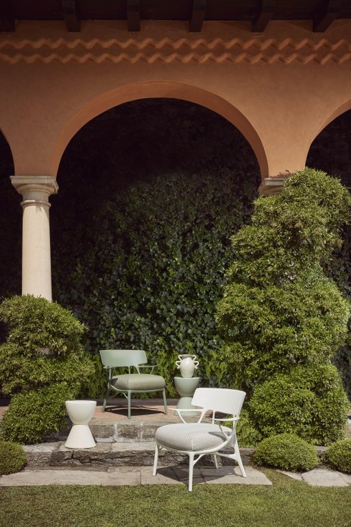 Kartell A.I. fauteuil grijs/wit