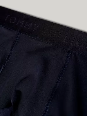 Conjunto de camiseta e sunga com cós metálico