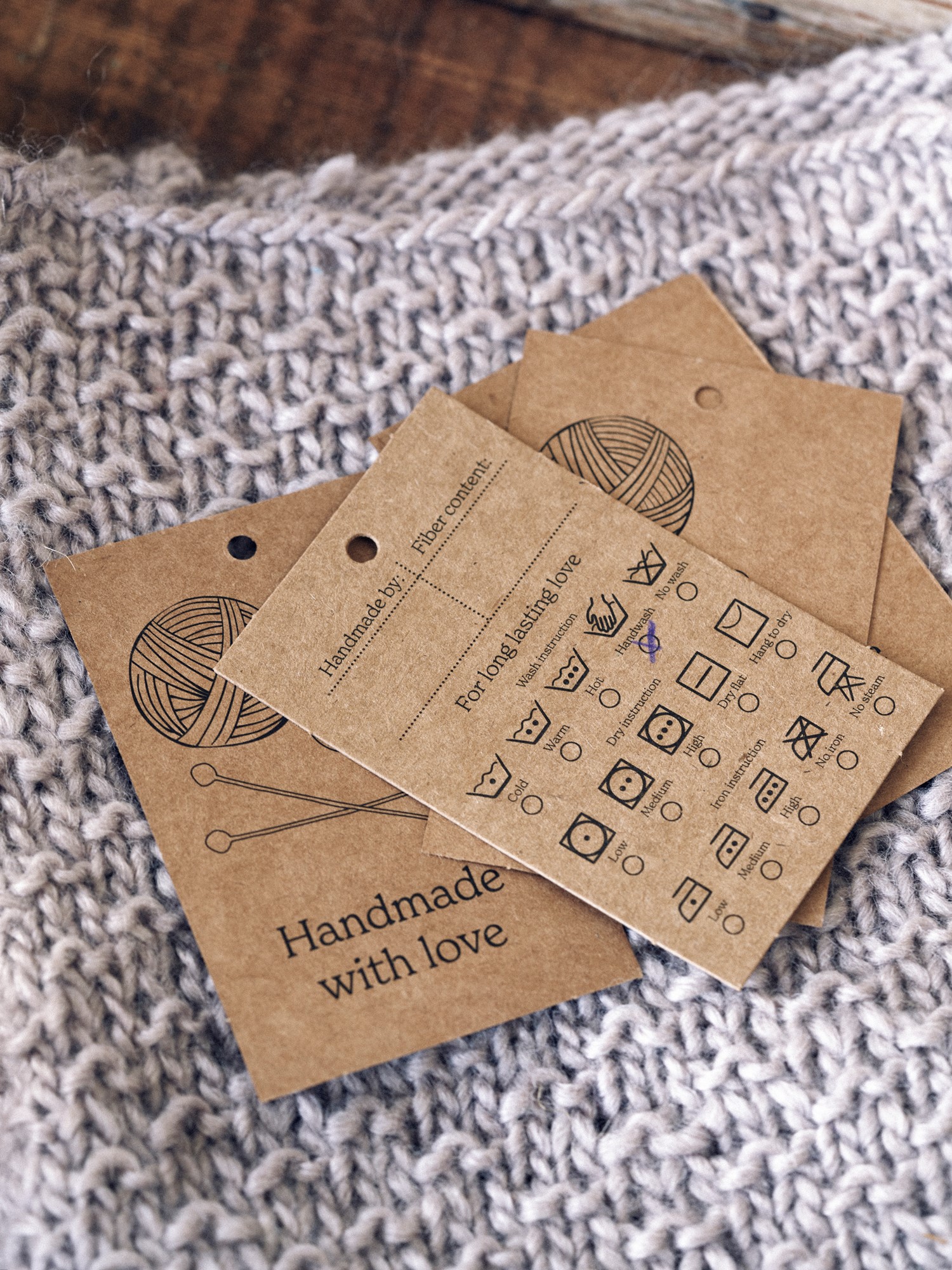 Etiketter med vaskeanvisninger til DIY-projekter | Papir. 8,5 x 5,5 cm. 20 stk. | Craft, Black