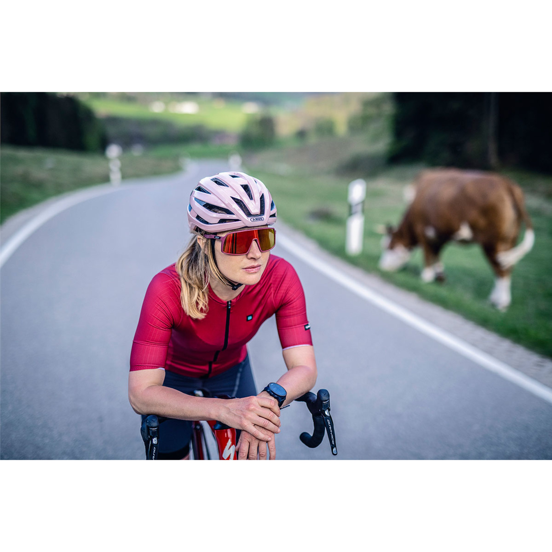 Abus StormChaser Race Fietshelm Lichtroze