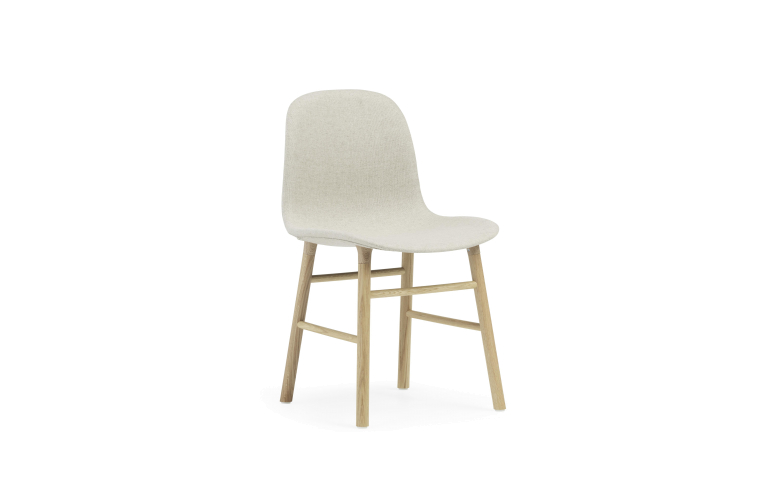 Normann Copenhagen Form stoel gestoffeerd eiken Ultra Leather Black