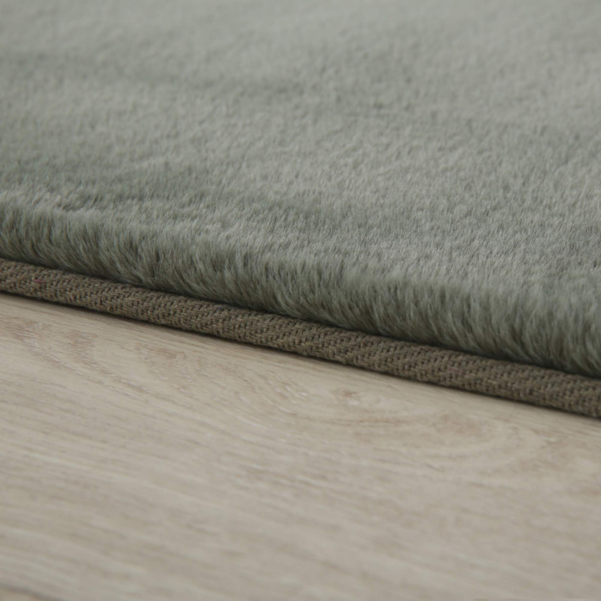 Weicher Hochflor Teppich Wohnzimmer Einfarbig, Felloptik, Flauschig, Rutschfest,