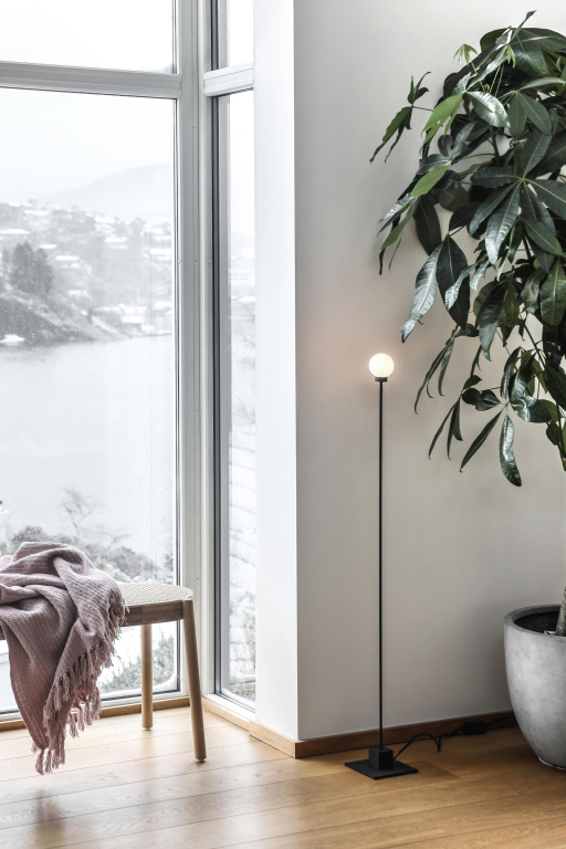 Northern Snowball vloerlamp staal