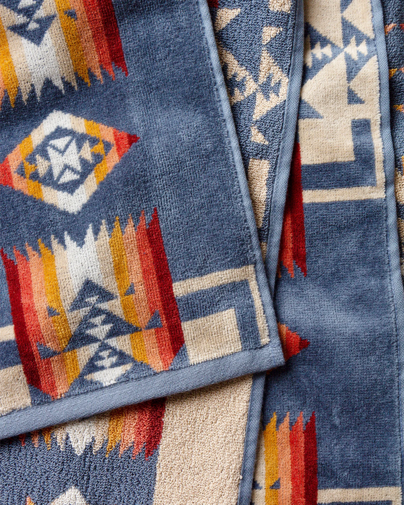 Pendleton OVERSIZED JACQUARD SPA TOWEL