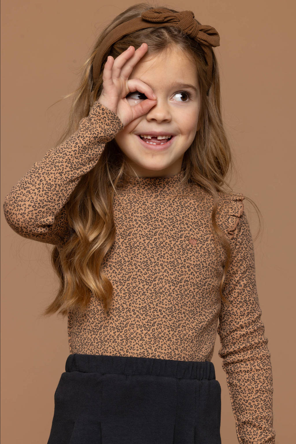 LOOXS longsleeve met all over print bruin