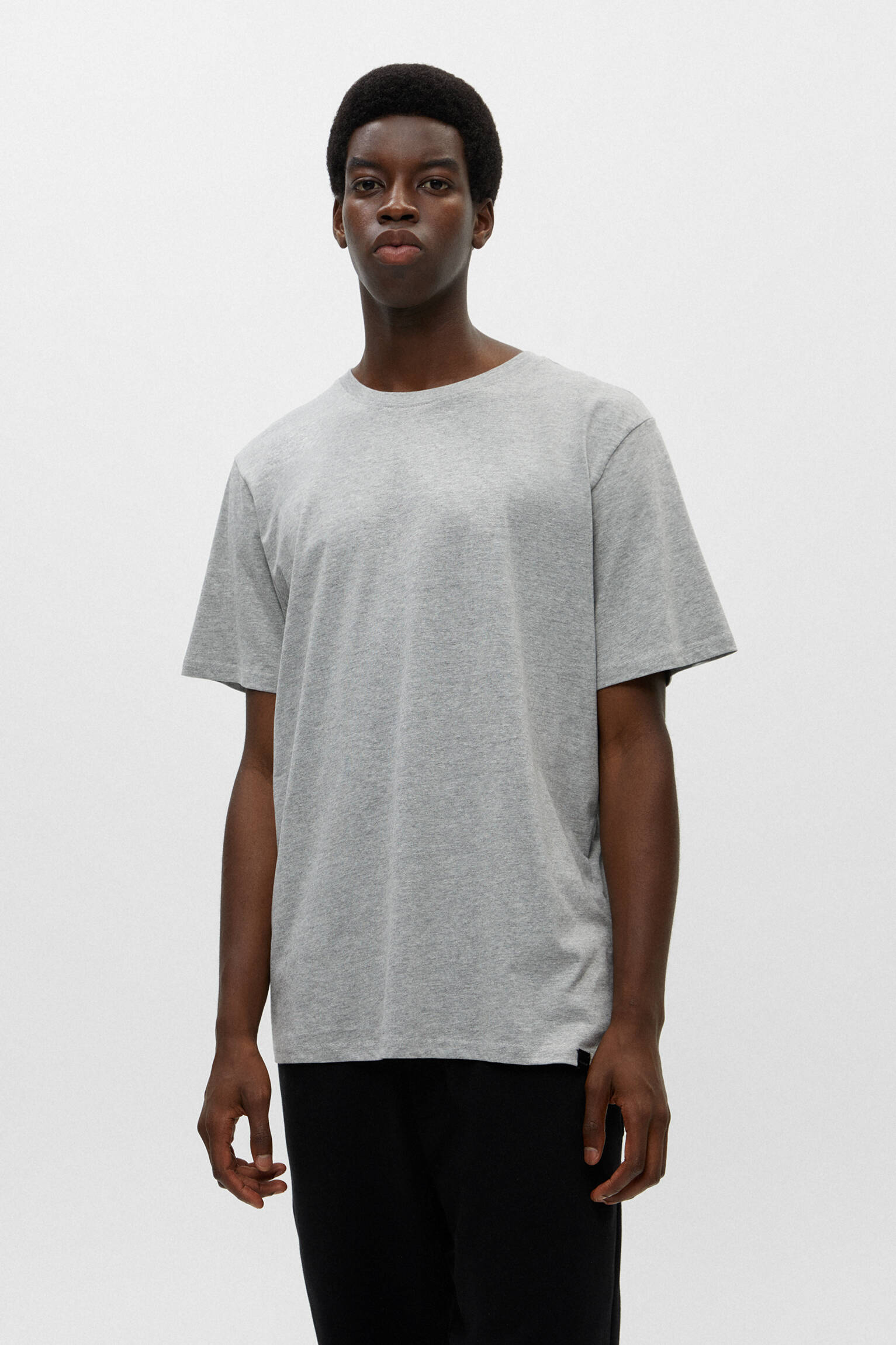 PACOTE DE CAMISETAS BÁSICAS - CINZA